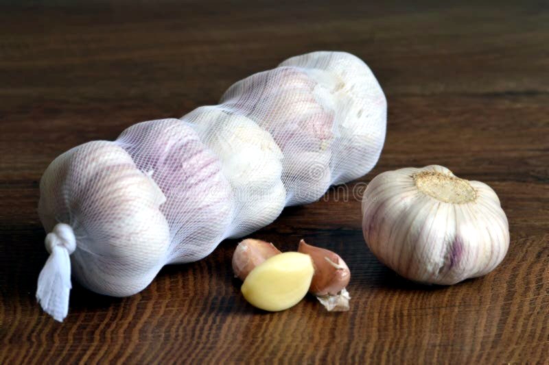 None FRESH GARLIC